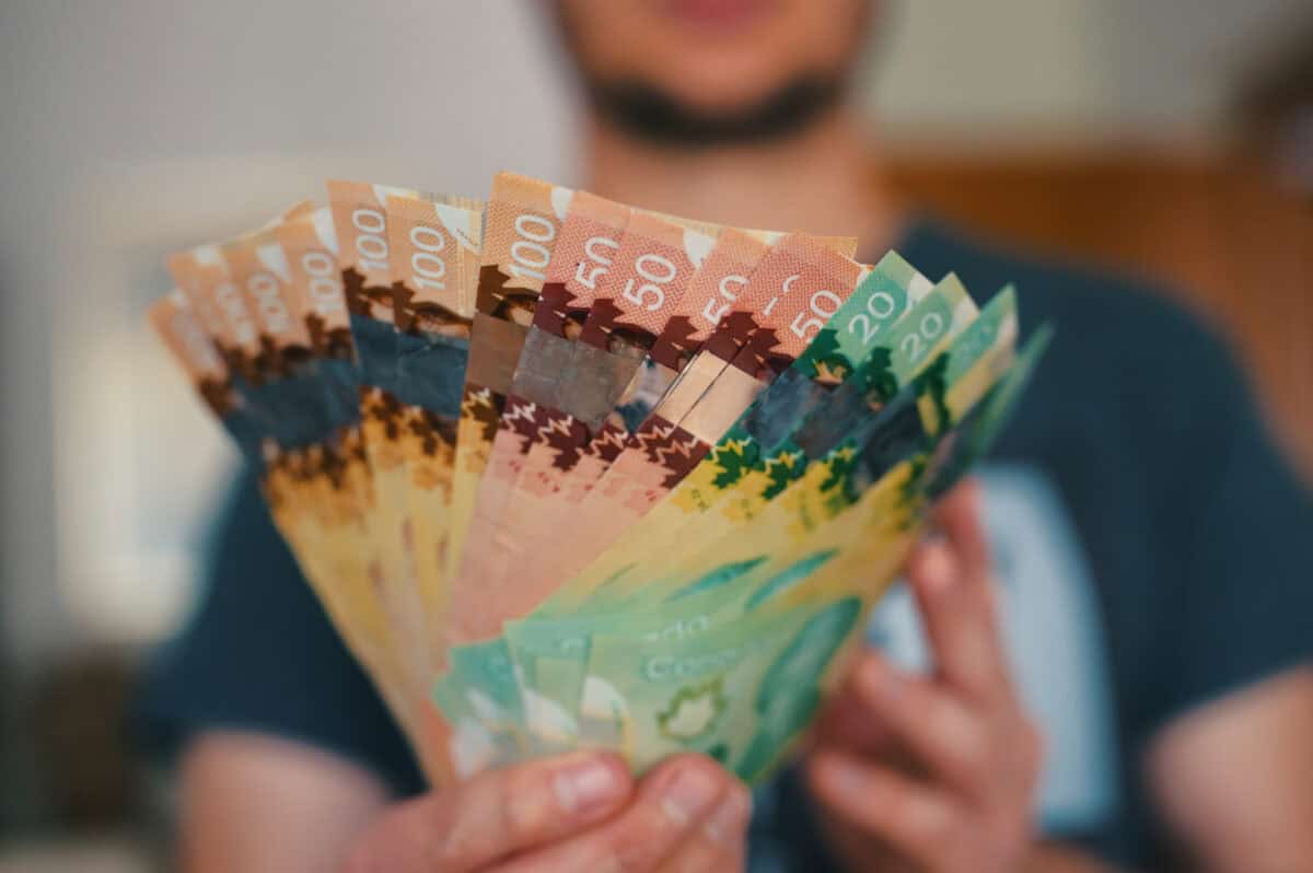 I’d Put My Whole 2026 TFSA Contribution Into this 5.5% Passive-Income Payer